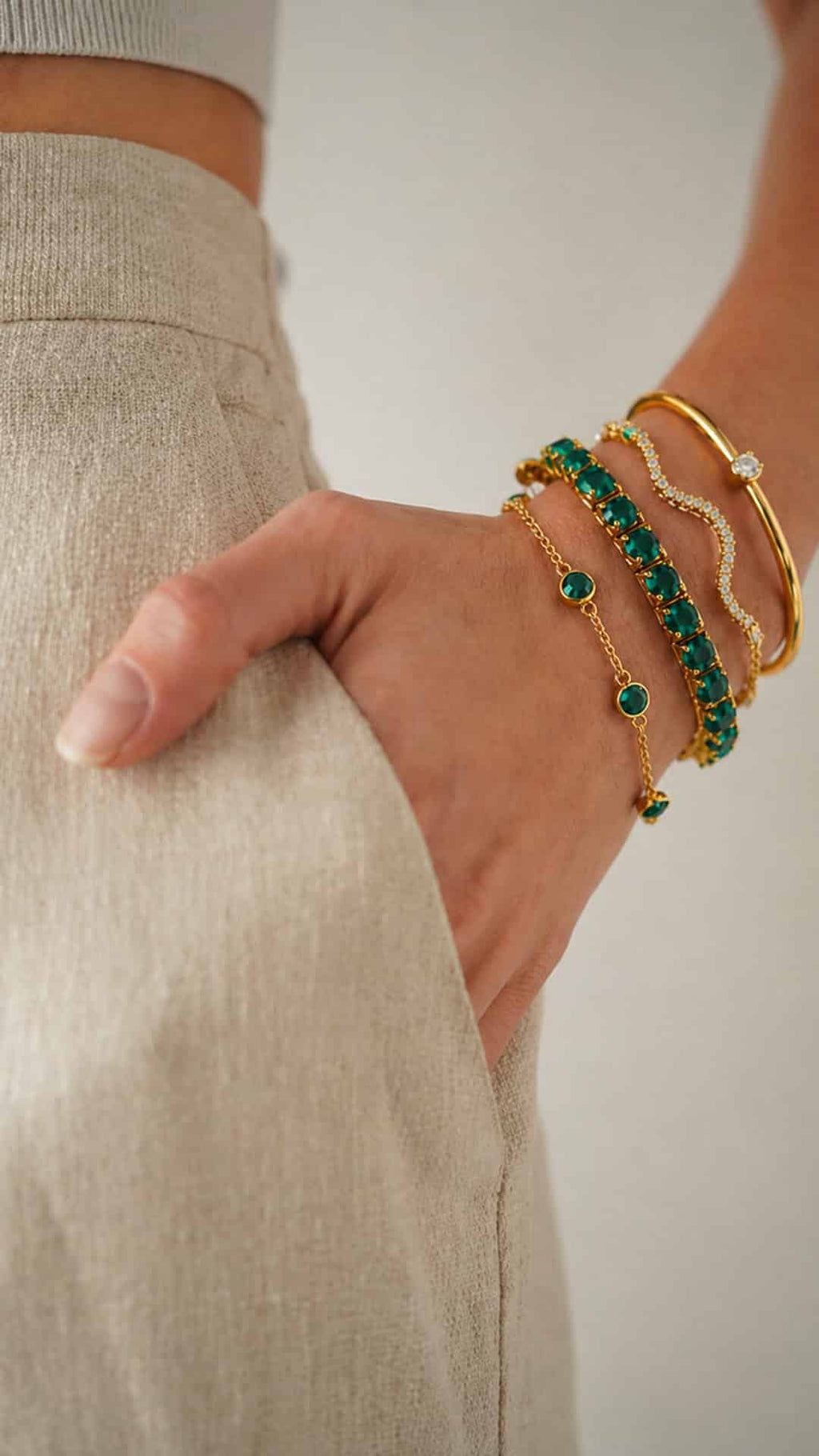 Lot de 4 Bracelets Or et Agate Verte - moderne, élégant et polyvalent